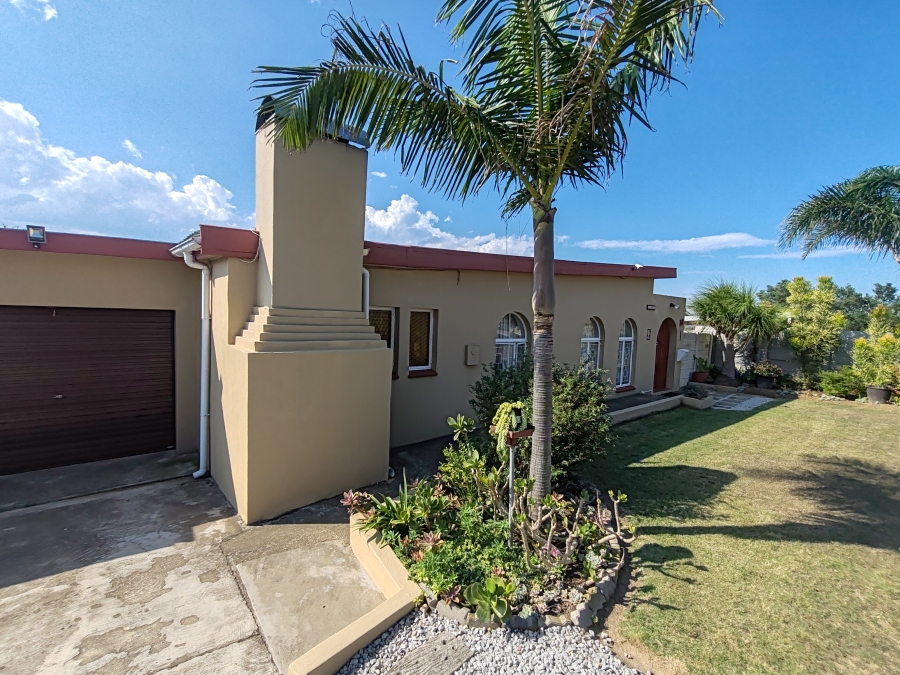 3 Bedroom Property for Sale in Heuwelkruin Eastern Cape